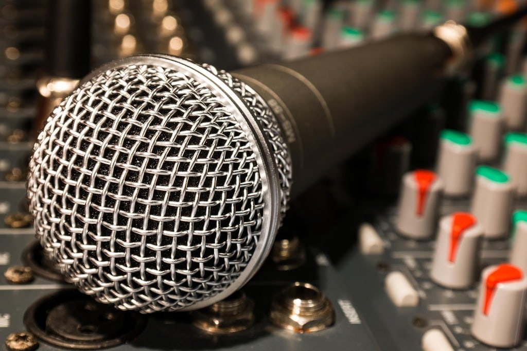 Créer un studio d'enregistrement professionnel avec une cabine acoustique